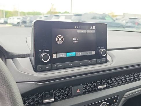 Used 2023 Honda Accord EX image 24