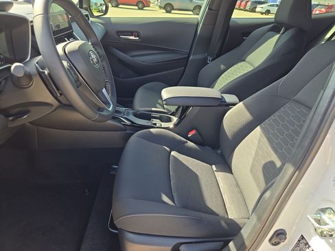 Used 2026 Toyota Corolla SE FWD image 16