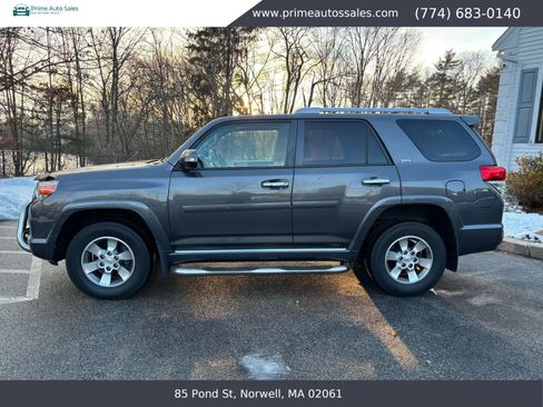 Used 2011 Toyota 4Runner SR5 image 4