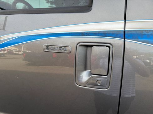 Used 2013 Ford F250 Lariat w/ Lariat Ultimate Pkg image 28