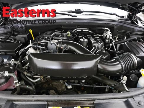 Used 2022 Dodge Durango GT w/ Blacktop Package AWD/4WD image 7