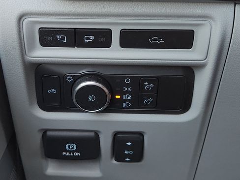 Used 2022 Ford F150 Limited AWD/4WD image 24