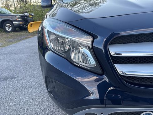 Used 2017 Mercedes-Benz GLA 250 4MATIC image 11