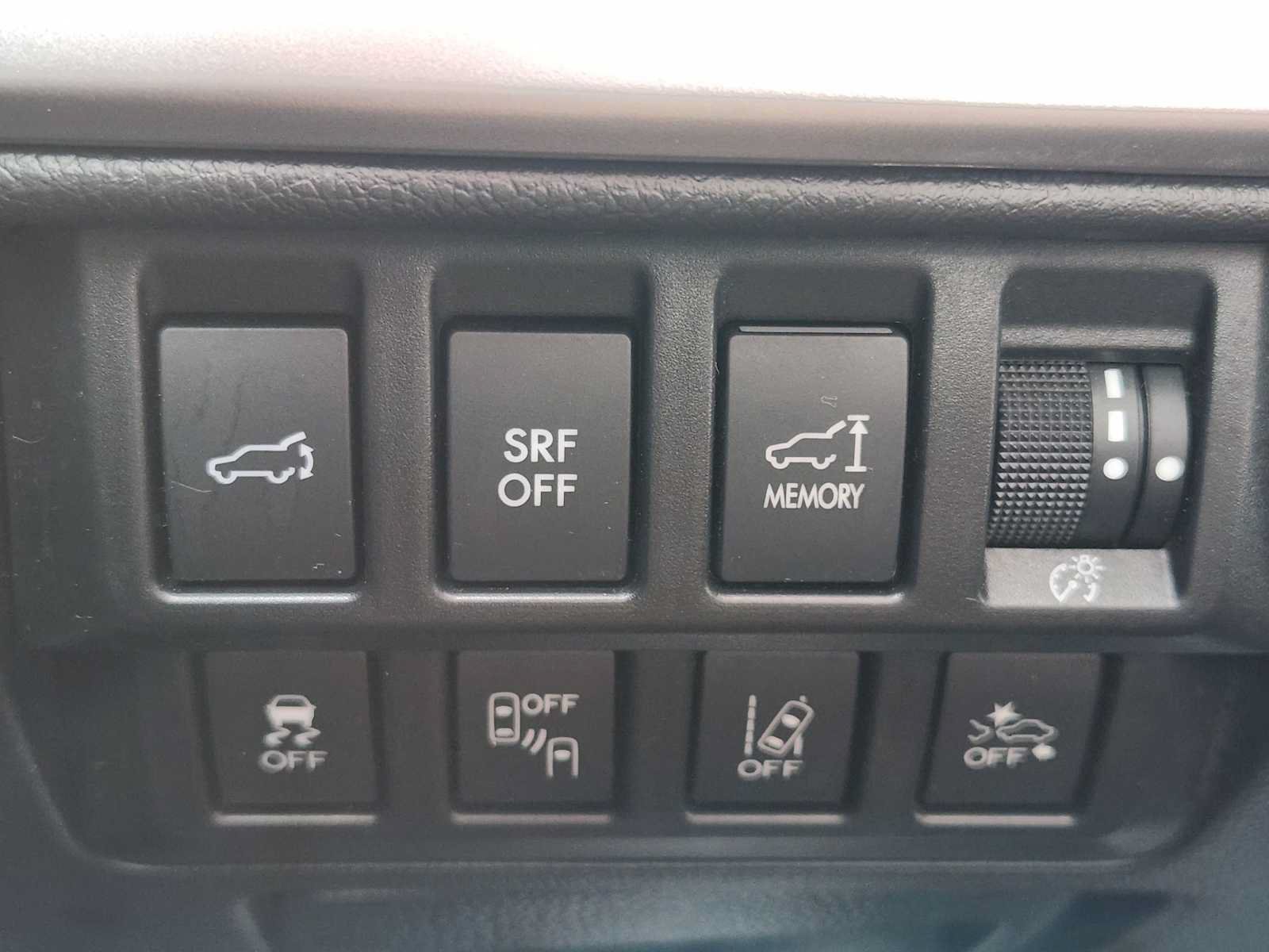 Used 2015 Subaru Outback 2.5i Limited AWD/4WD image 22
