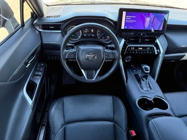 Used 2023 Toyota Venza XLE AWD/4WD image 21