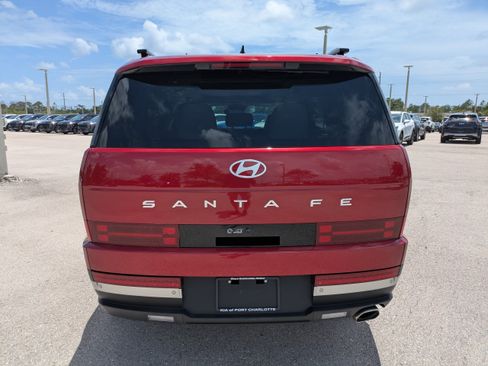 Used 2025 Hyundai Santa Fe Limited FWD image 5