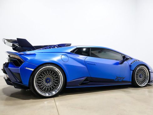 Used 2023 Lamborghini Huracan STO RWD image 78