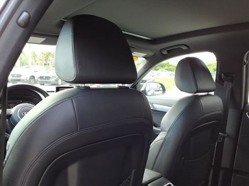 Used 2018 Audi Q3 2.0T Premium w/ Convenience Package image 21