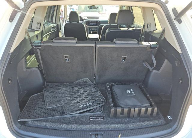 Used 2023 Volkswagen Atlas SEL Premium AWD/4WD image 11