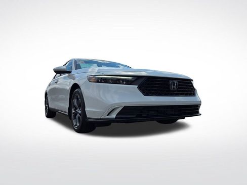 Used 2023 Honda Accord EX image 48