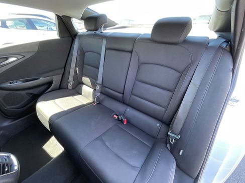Used 2022 Chevrolet Malibu LT FWD image 23