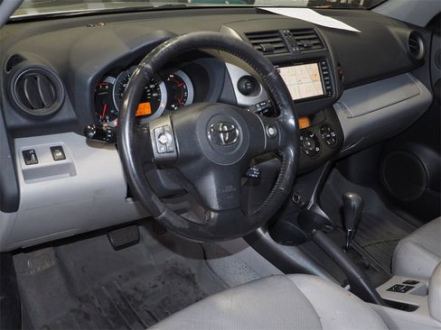 Used 2011 Toyota RAV4 Limited image 4