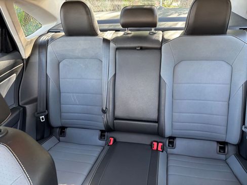 Used 2025 Volkswagen Jetta SE image 38