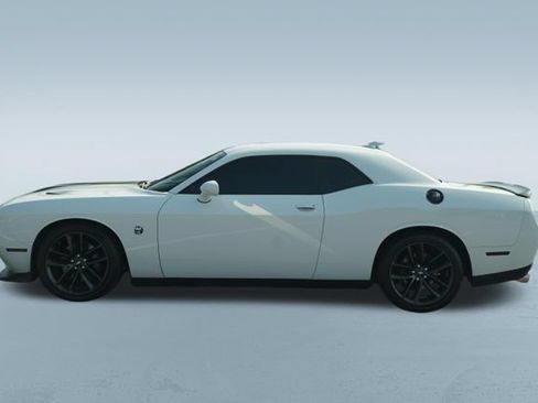Used 2019 Dodge Challenger R/T Scat Pack RWD image 4