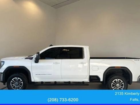 Used 2025 GMC Sierra 2500 SLE AWD/4WD image 5