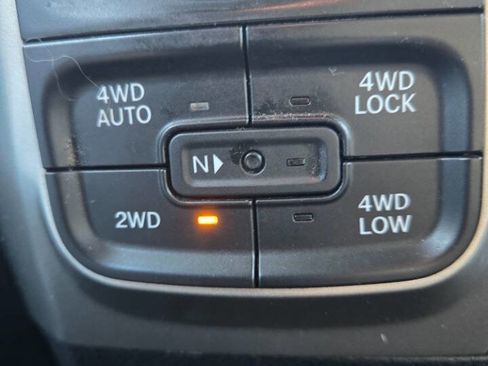 Used 2016 RAM 1500 Big Horn image 23