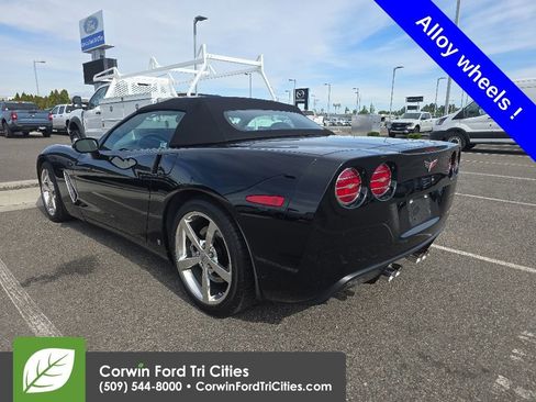 Used 2008 Chevrolet Corvette Convertible w/ Preferred Equipment Group RWD image 11