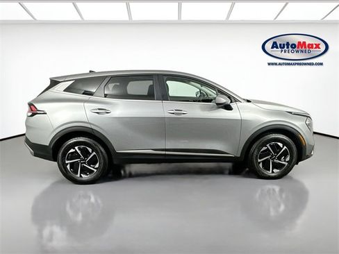 Used 2023 Kia Sportage LX image 9