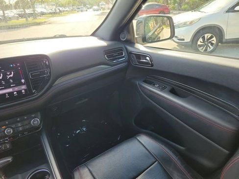 Used 2024 Dodge Durango GT image 16