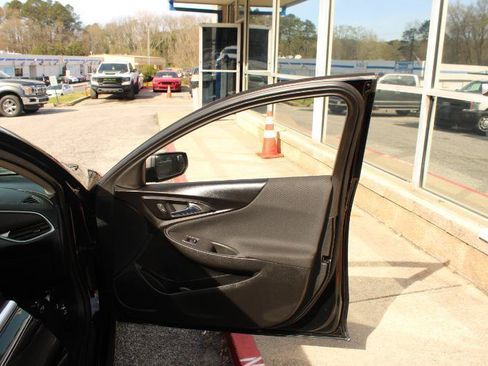 Used 2020 Chevrolet Malibu LS FWD image 16