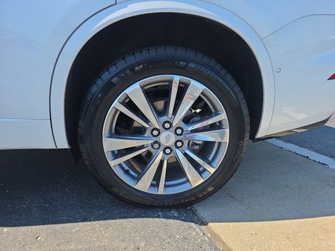 Certified 2024 Cadillac XT6 Premium Luxury w/ Technology Package AWD/4WD image 37