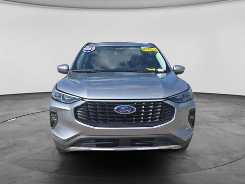 Used 2024 Ford Escape Platinum AWD/4WD image 2