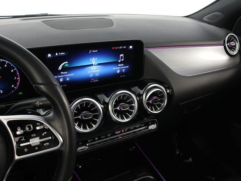 Used 2022 Mercedes-Benz GLA 250 4MATIC image 9