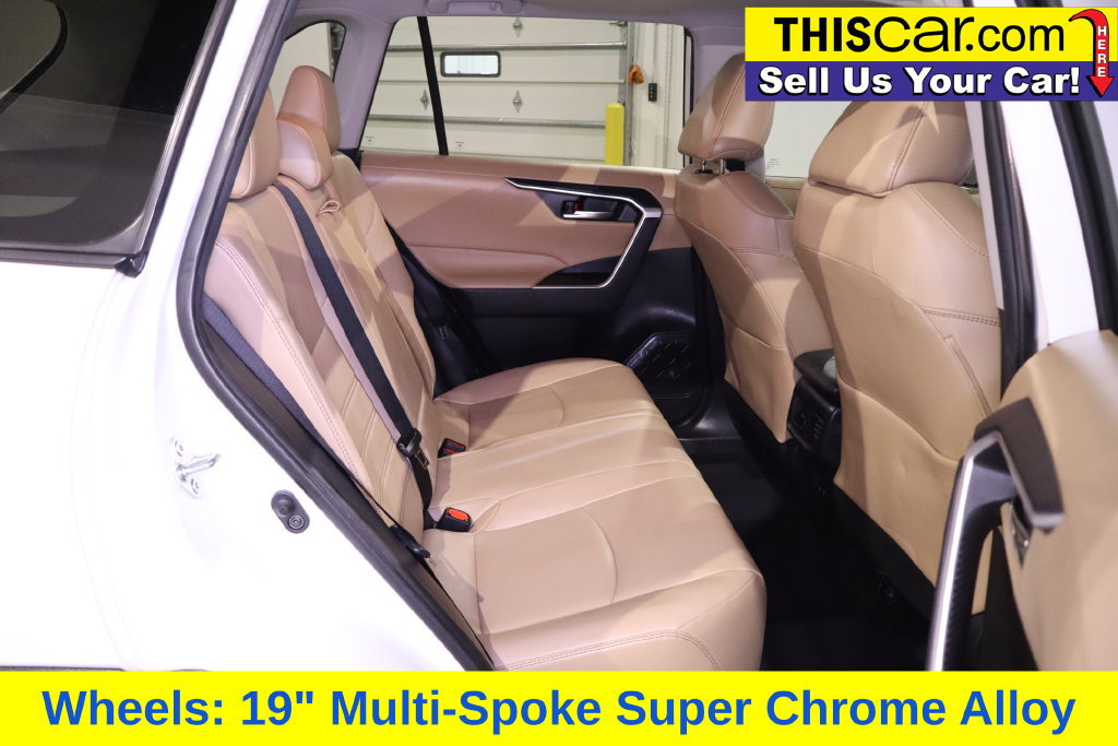 Used 2021 Toyota RAV4 XLE Premium FWD image 33