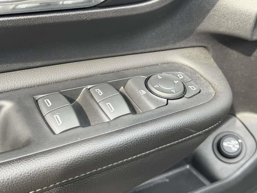 Used 2023 GMC Terrain SLT w/ Infotainment Package II AWD/4WD image 20