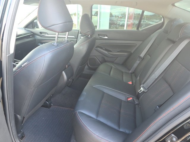 Used 2023 Nissan Altima 2.5 SR w/ SR Premium Package FWD image 14