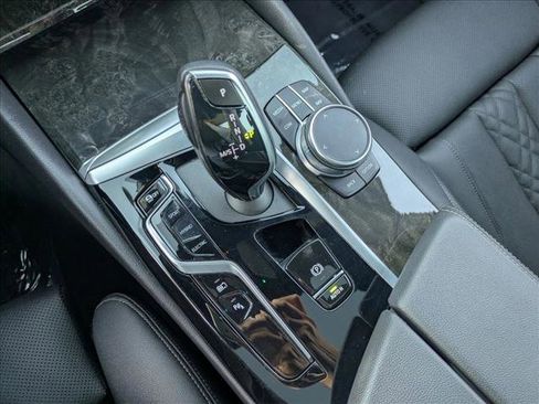 Certified 2023 BMW 530e xDrive w/ Premium Package image 12