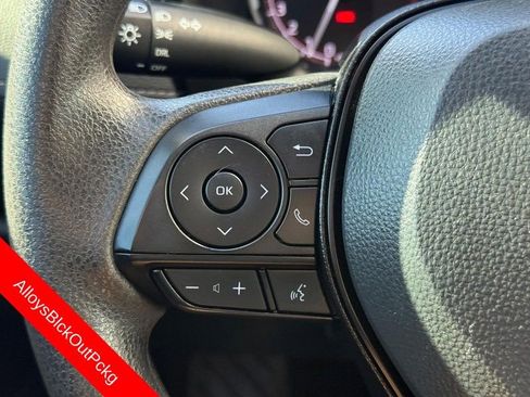 Used 2024 Toyota RAV4 LE FWD image 20