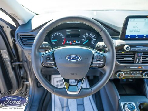 Used 2022 Ford Escape SE w/ Convenience Package AWD/4WD image 12