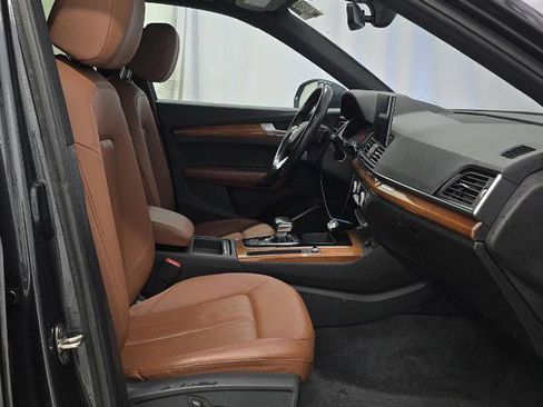 Used 2021 Audi Q5 2.0T Premium w/ Convenience Package image 8