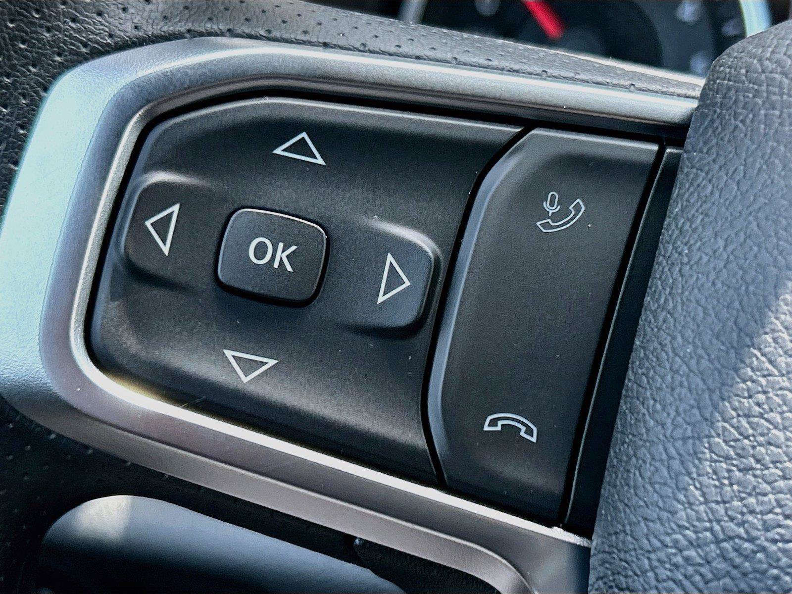 New 2026 RAM 1500 Express AWD/4WD image 32