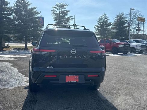 New 2026 Nissan Pathfinder SV image 5