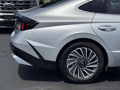 Used 2025 Hyundai Sonata SEL FWD image 40