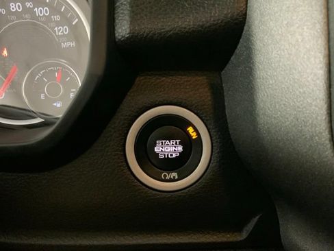 Used 2025 RAM 1500 Warlock AWD/4WD image 24