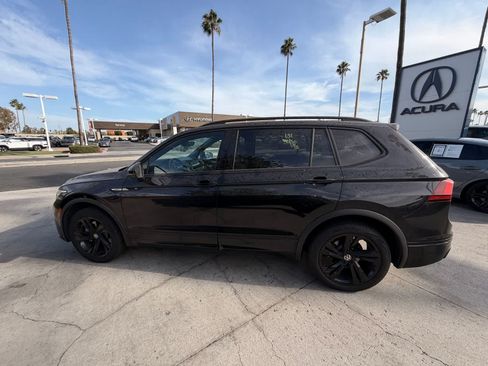 Used 2023 Volkswagen Tiguan SE R-Line FWD image 2
