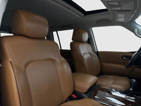 Used 2017 Nissan Armada Platinum w/ Interior Lighting Package RWD image 41