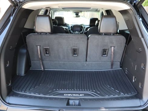 Used 2018 Chevrolet Traverse LT AWD/4WD image 14