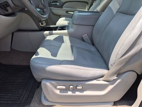 Used 2011 Chevrolet Tahoe LT AWD/4WD image 16