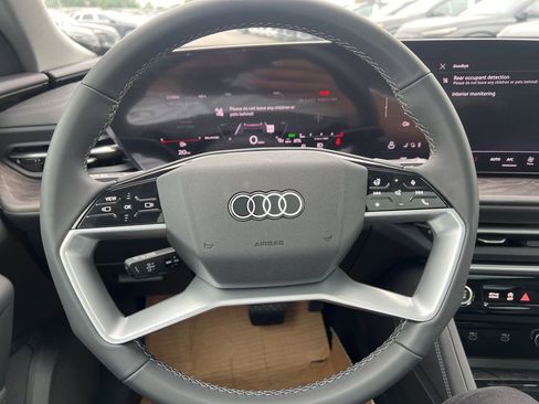 New 2025 Audi Q5 Premium image 35
