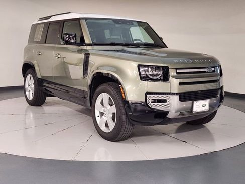 Used 2022 Land Rover Defender 110 S image 7