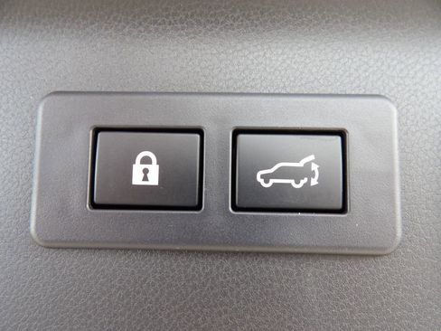 Used 2025 Subaru Forester Touring w/ Popular Package - Touring image 31