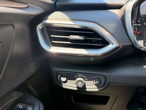 Used 2021 Chevrolet TrailBlazer ACTIV w/ Sun and Liftgate Package AWD/4WD image 38