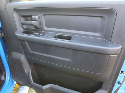 Used 2014 RAM 2500 Tradesman w/ Chrome Appearance Group image 24