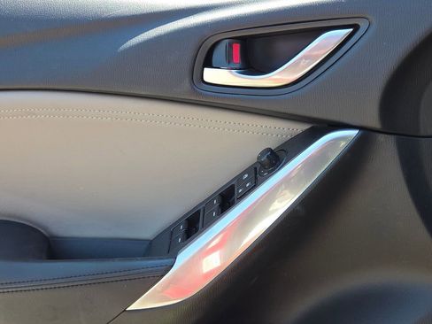 Used 2015 MAZDA MAZDA6 Touring w/ Touring Technology Package FWD image 27
