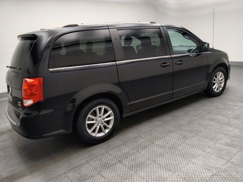 Used 2018 Dodge Grand Caravan SXT FWD image 10