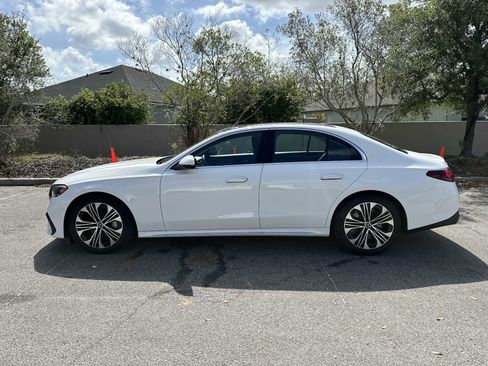 Used 2025 Mercedes-Benz E 450 4MATIC Sedan image 3